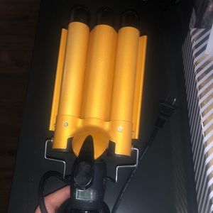 Ceramic hair crimper